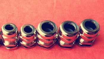 怎么讓金屬防水電纜接頭和防水接線盒配合使用？