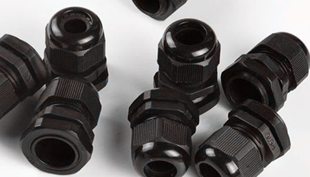 為什么塑料電纜防水接頭經(jīng)常漏水導電？